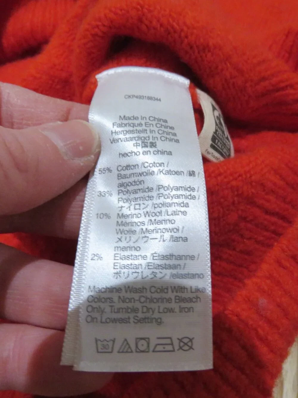 MADEWELL Wedged V-Neck Sweater in Bright Cherry Red Medium Wool Blend Preppy - Picture 12 of 12